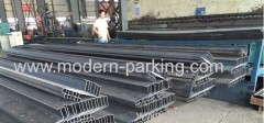 Steel supporting side beams for car carrier plate