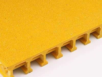 Pultruded FRP Grating with Unidirectional Strength Bars