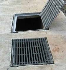 Pultruded FRP Grating with Unidirectional Strength Bars