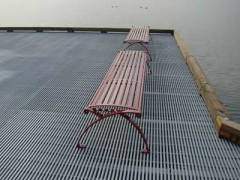 Pultruded FRP Grating with Unidirectional Strength Bars