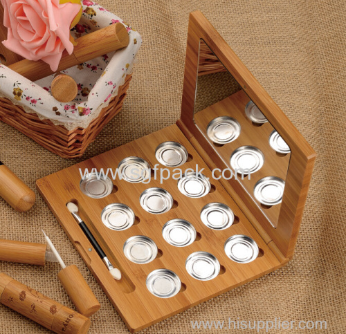 Twelve spaces large eye shadow bamboo case