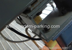 Four column car parking lift system