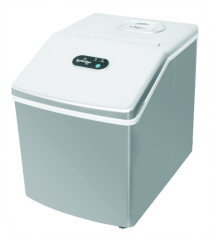 Classicial type ice maker