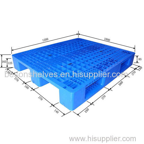 Single faced plastic pallet with 3 skids 1200x1000x165mm