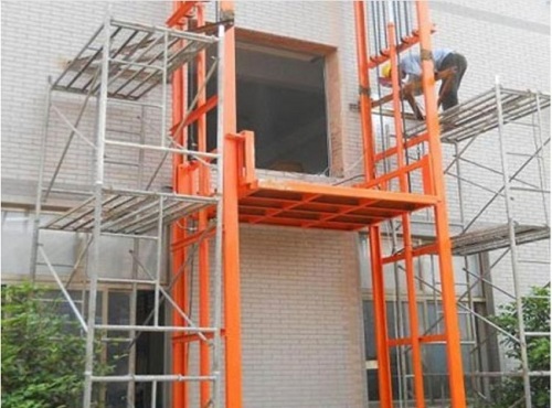 Four column guide-rail type car lift platform