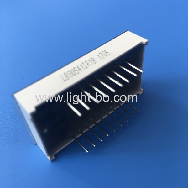 Dreifach-Ziffer 0.54 "gemeinsame Anode super rot 14 Segment LED-Anzeige für digitale Anzeige