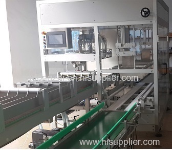 Automatic vertical packing machine with tape or glue