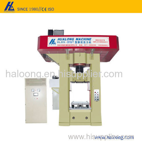 press for making fire brick