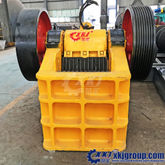 Diesel Engine Small Mobile PE250 400 Jaw Crusher