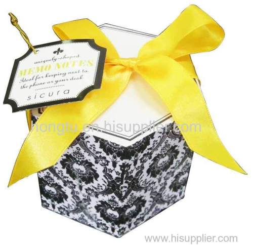 memo gift set with ribbon hexagon note pad