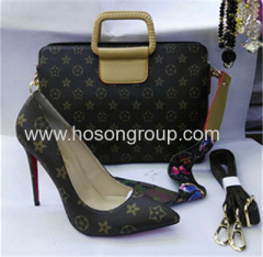 Classical high heel women shoes and matched handbag