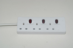 AC 110V-250V 6 UK Socket 9 USB Power Strip Switched Outlet White