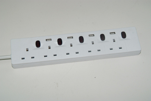 UK European Smart Power Strip 5 Way with USB charger
