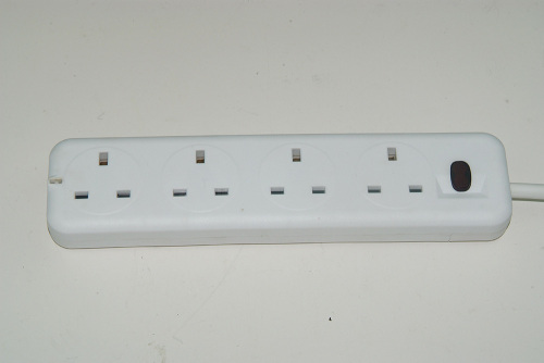 UK individual switch power strip
