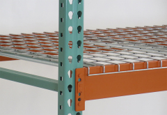 Heavy duty teardrop pallet racking warehouse storage system