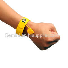 Promotional gift usb flash drive 4gb silicone slap bracelet usb