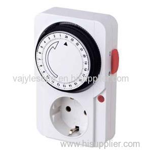German 24hrs Mechanical Plug In Electronical Timer Switch With Ourlet Socket