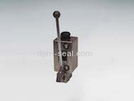 Hand refill pump for Plan 53A/53B/53C