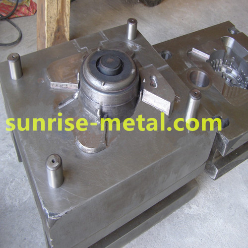 customized die casting mold