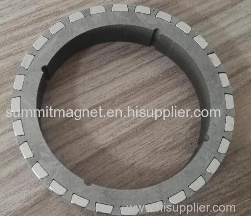 Rare earth magnet rotor with dynamic balance
