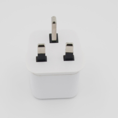 BS8546 US to UK travel adapter