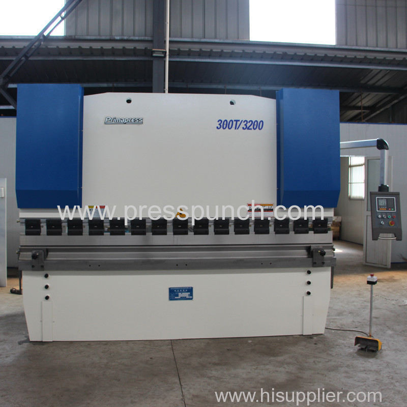 300ton 3200mm Hydraulic press brake exported to Africa
