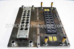 Hard ware punching and cutting mould by lying