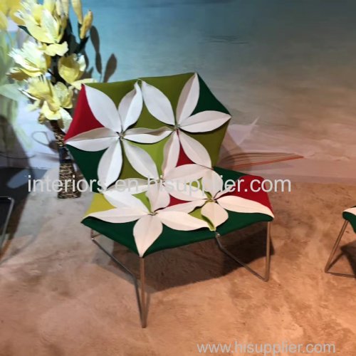Antibody moroso flower chair