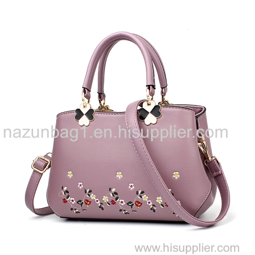 Promotional low price lady bags China factory fashion women bags handbag