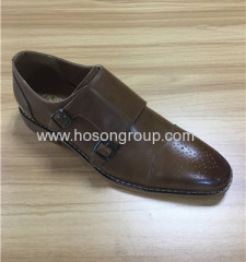 Plain toe men buckle business shoes