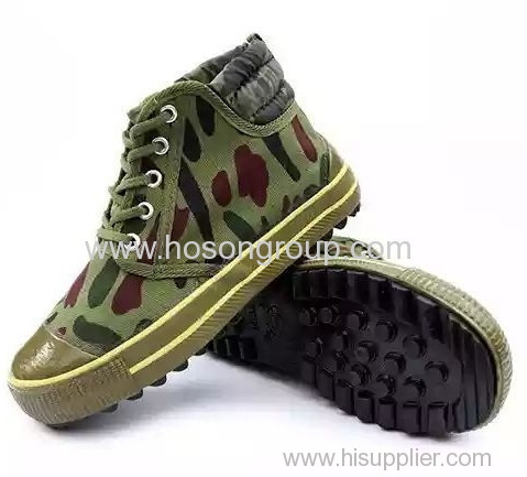Round toe camouflage tie up shoes