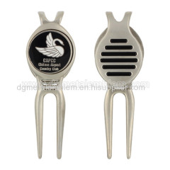 Zinc alloy golf divot existing tool