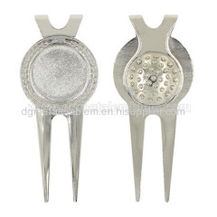 Zinc alloy golf divot tool existing mold