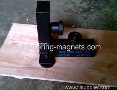 right angled double magnet box