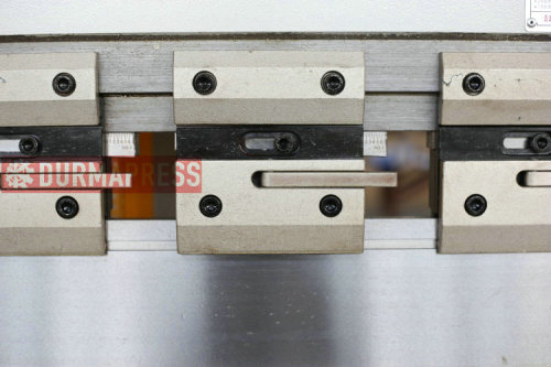 WC67K hydraulic press brake   cnc flat bar bending machine