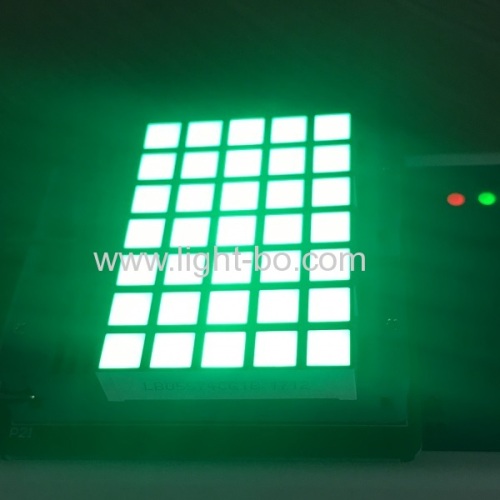 hohe Helligkeit reine grüne 5mm 5 x 7 quadratische Punktmatrix führte Anzeige für bewegliche Zeichen / Anschlagbretter