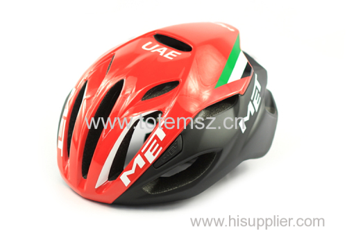 Pneumatic cycling MET helmet