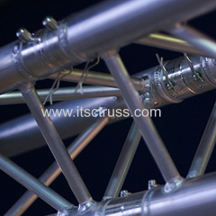 400 x 400mm Box truss with spigoted connection