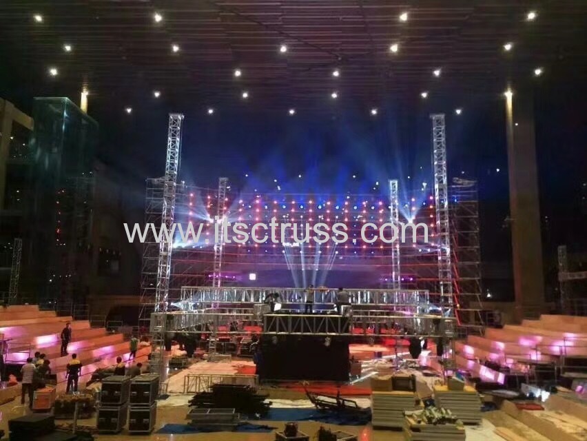 Ringlock Scaffolding for 4X6M LED Screen Display Support with Mobile Stages Assembling