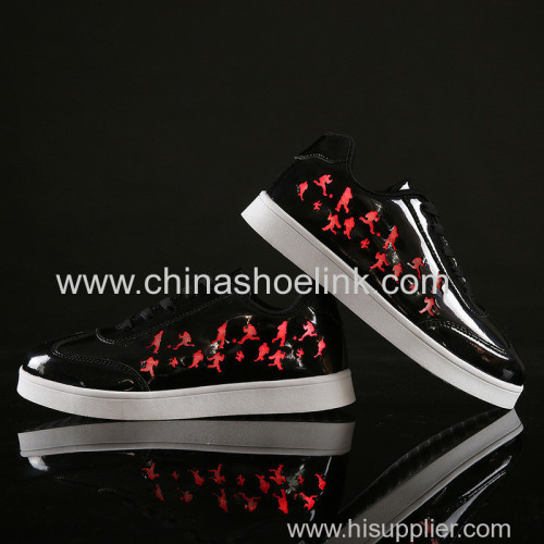 Best skateboard shoes with LED lights sport casual shoes fashion shoes factory