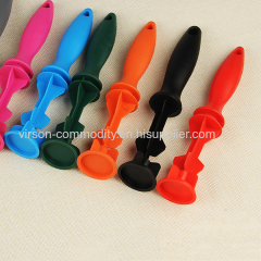 Plastic Vertical Carved Handle