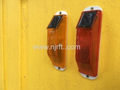 Red and yellow waterproof traffic warning lights for guardrails