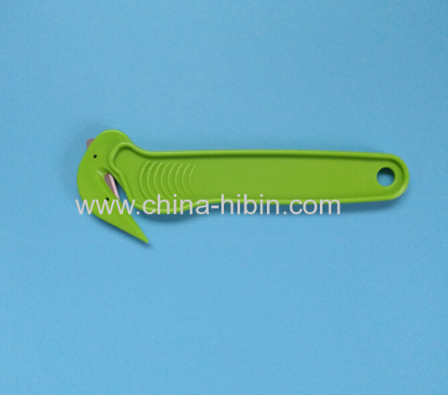 Concealed blade safety cutter knives