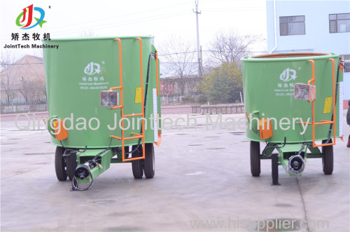 5m³ tractor trailed cattle feeder and mixer wagon!