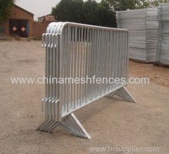 cross type feet hot-dipped galvanized crowd control barrier