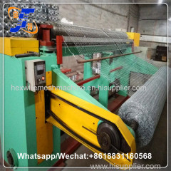 Hexagonal wire netting machine