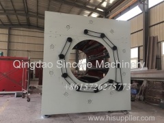 Inner pressure extrusion making machine for pre-insulated jacket pipe