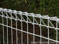 BRC FENCE BOTH HAS SECURITY PROTECTION AND DECORATION FUNCTION