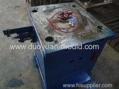 Transparent bucket under water purifier