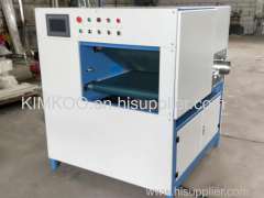 Pillow roll packing machine